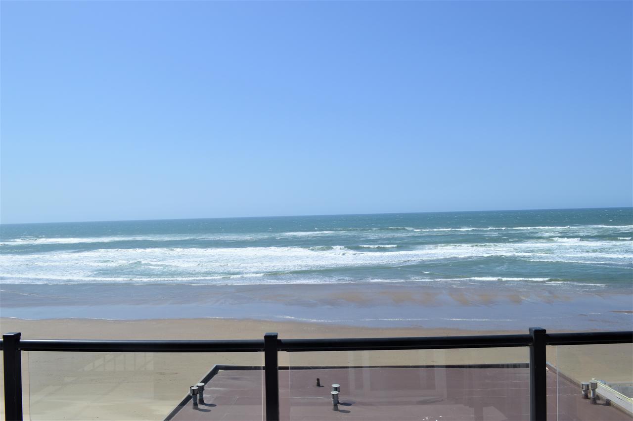 Beachfront Manor Hotel Lincoln City Exterior foto